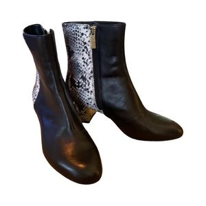 Judith Ripka Black And Reptile Leather Boot.  Valerie Size 7 1/2 M.  NWOT